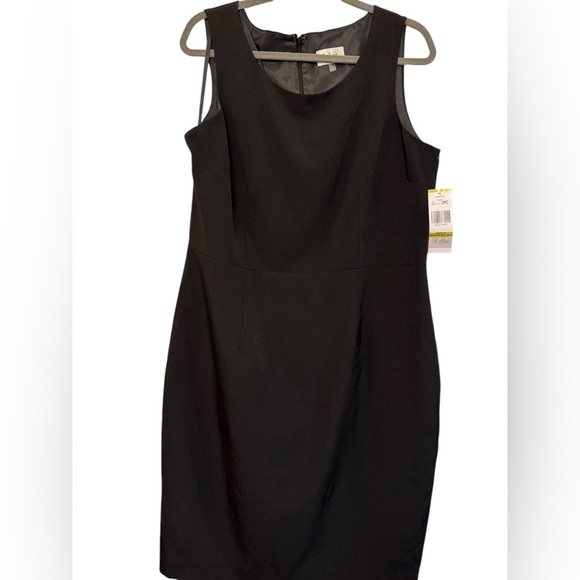 Le Suit Sleeveless Sheath Dress - Picture 3 of 10